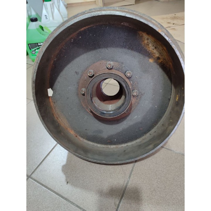 Ступиця в зборі з гальмівним барабаном передня ЗІЛ-130