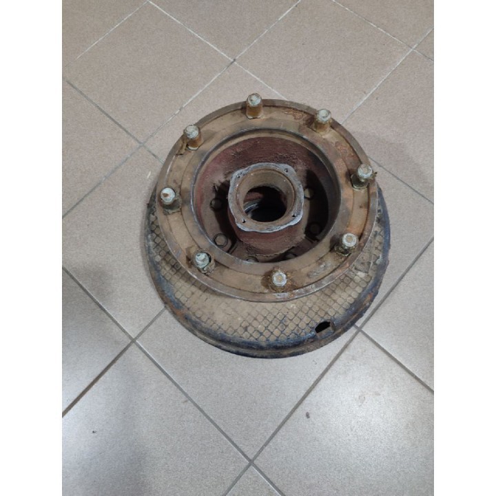 Ступиця передня в зборі з барабаном ЗІЛ-130 130-3103004