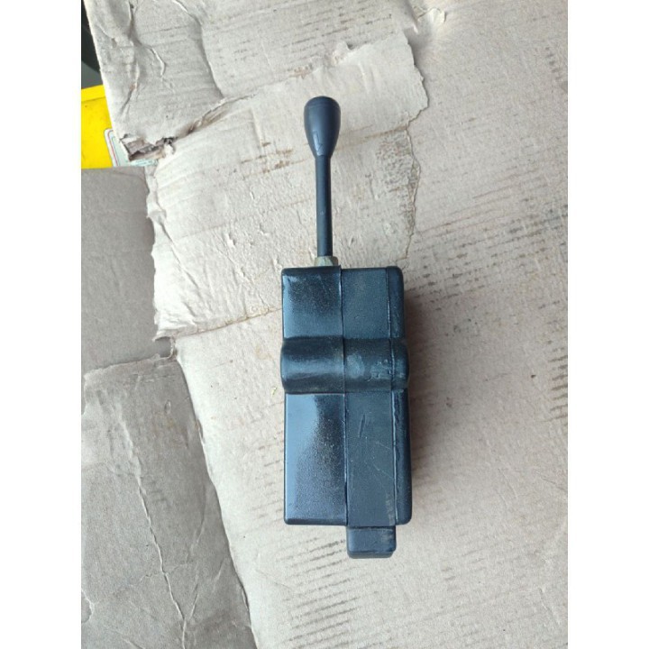 Пульт-перемикач передач ГМП БелАЗ П852У-ХЛ (3+1)