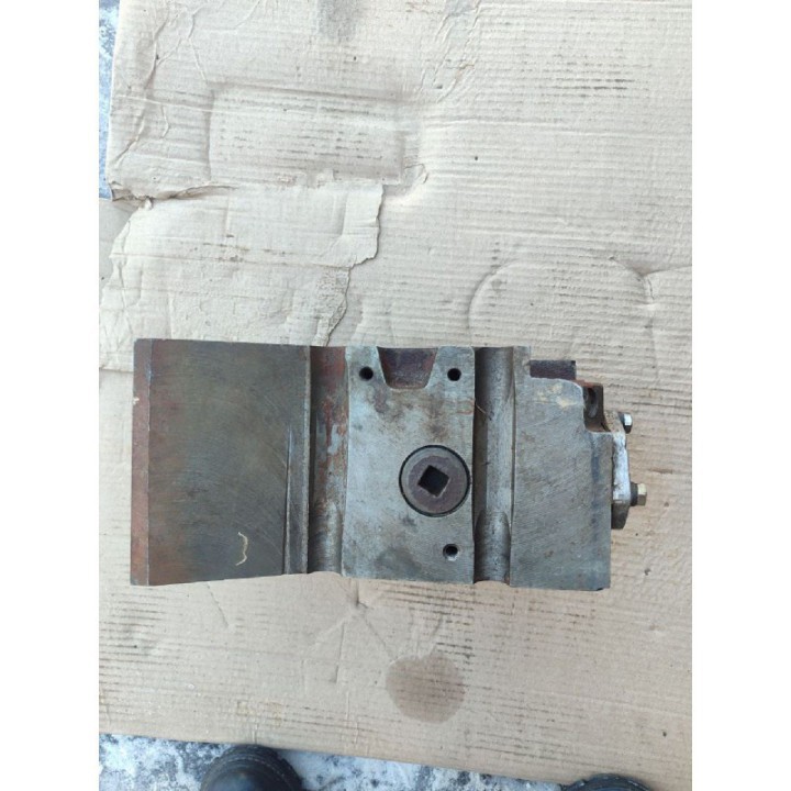 Головка блоку циліндрів ЯМЗ-240 240-1003013-Е2 (роздільна