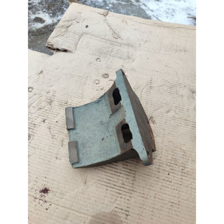 Кронштейн кріплення генератора БелАЗ/К-700/К-701 (ЯМЗ-240) 240-3701774-Д2 (оригінал)