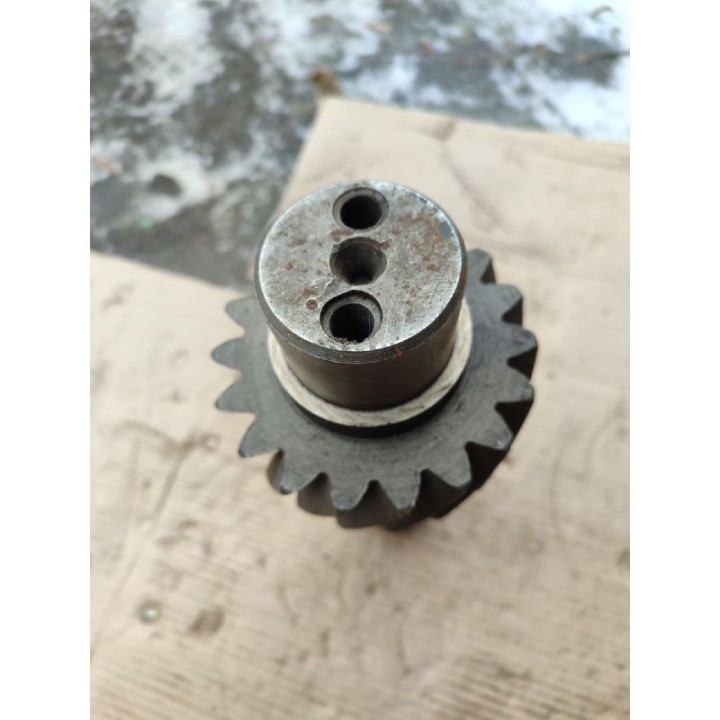 Вал проміжний дільника КПП ЯМЗ 238А-1721048 (оригінал)