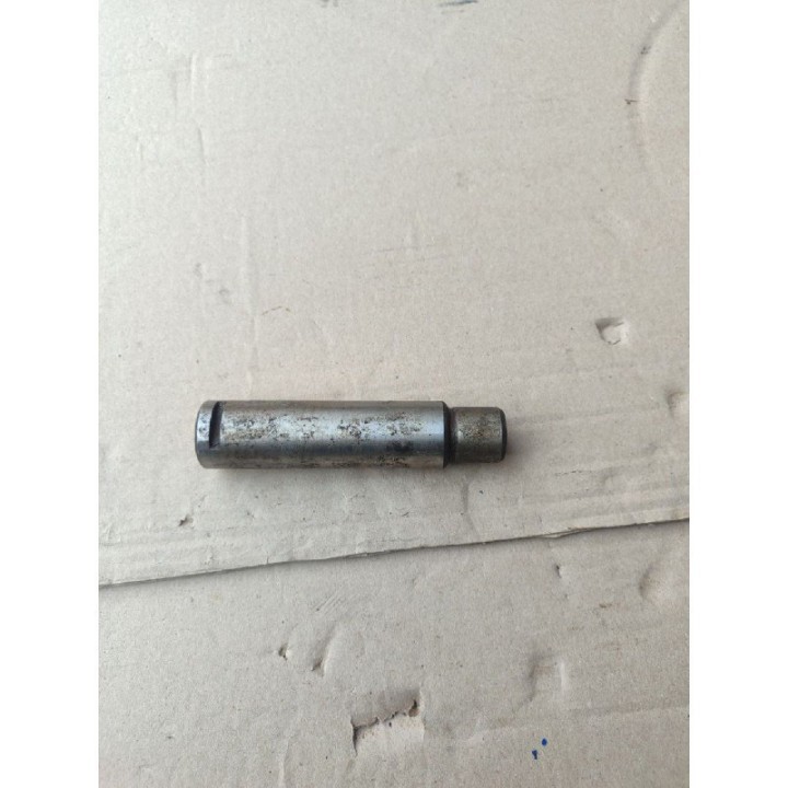 Вісь шестерні КПП ЯМЗ 238-1701092