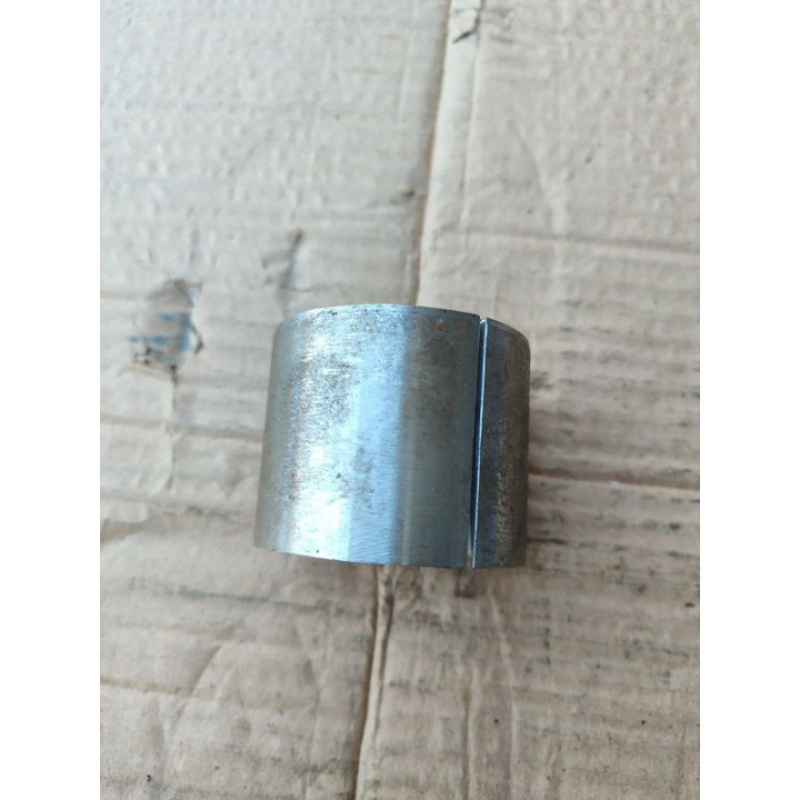 Втулка розпірна БелАЗ 7523-2919158